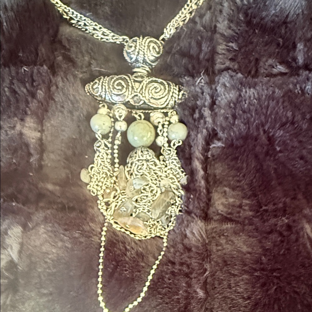 Free People Catriona Elegant Silver Necklace - Picture 4 of 5